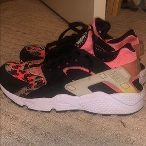 Nike Huarache Sz 9